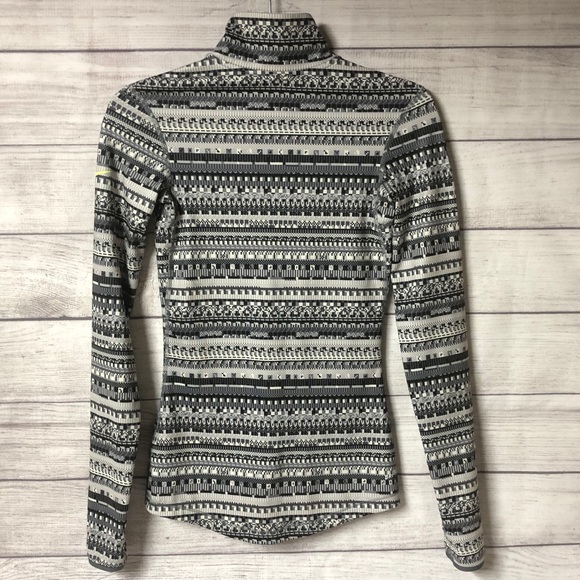 Nike Dri-Fit Women’s 1/2 Zip Pullover - Picture 5 of 5